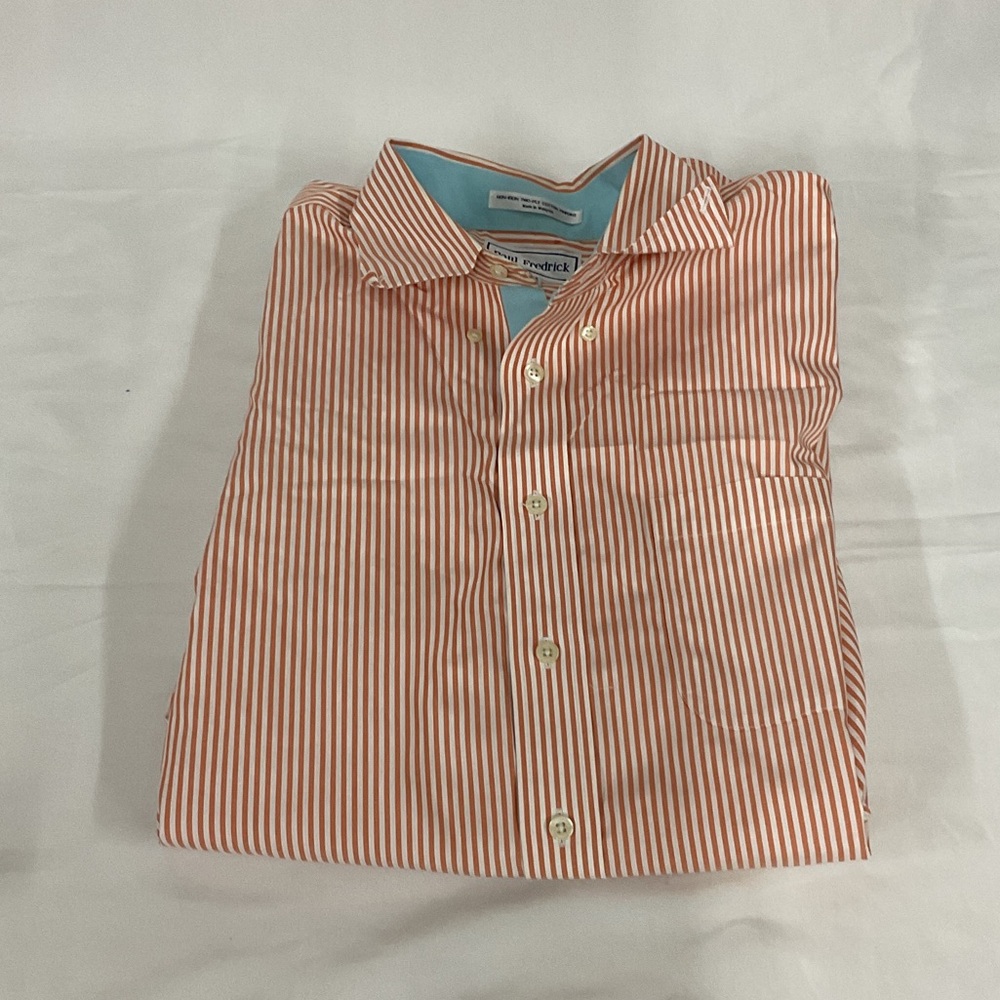 EUC Mens long sleeve button down Paul Fredrick shirt